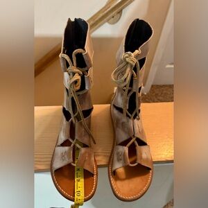 FREEBIRD – Caesar Leather Sandals – Women’s 10